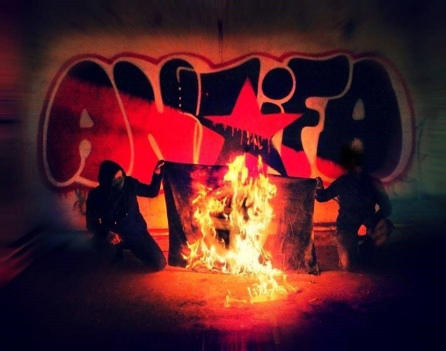 Graffiti Wall - Photo by Schmierfink030 - RECHTSRUCK-STOPPEN