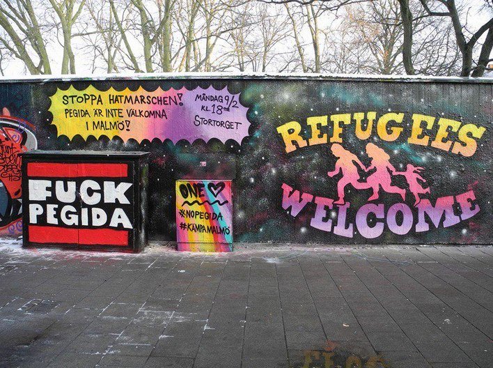 Graffiti Street Art - Photo by Schmierfink030 - fuck, pegida, refugees