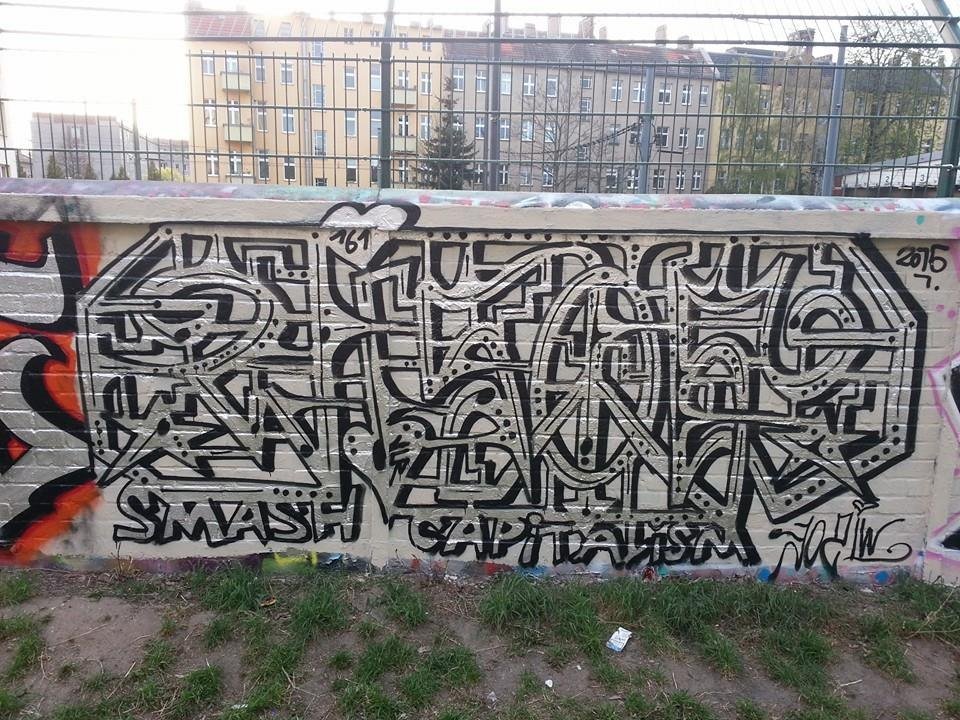 Graffiti Wall in Berlin - Photo by Schmierfink030 - wisoe