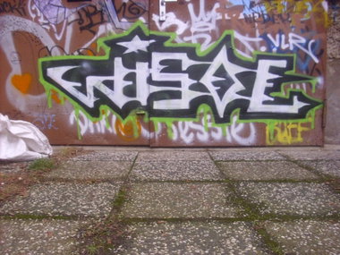 Graffiti Wall - Photo by Schmierfink030 - wisoe