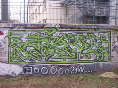 Graffiti Wall in Berlin - Photo by Schmierfink030 - wisoe