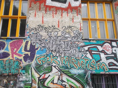 Graffiti Wall in Berlin - Photo by Schmierfink030 - wisoe
