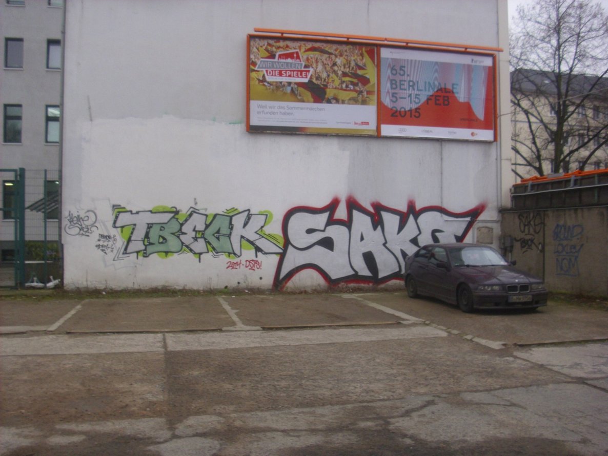 Graffiti Bombing in Berlin - Photo by Schmierfink030 - sako