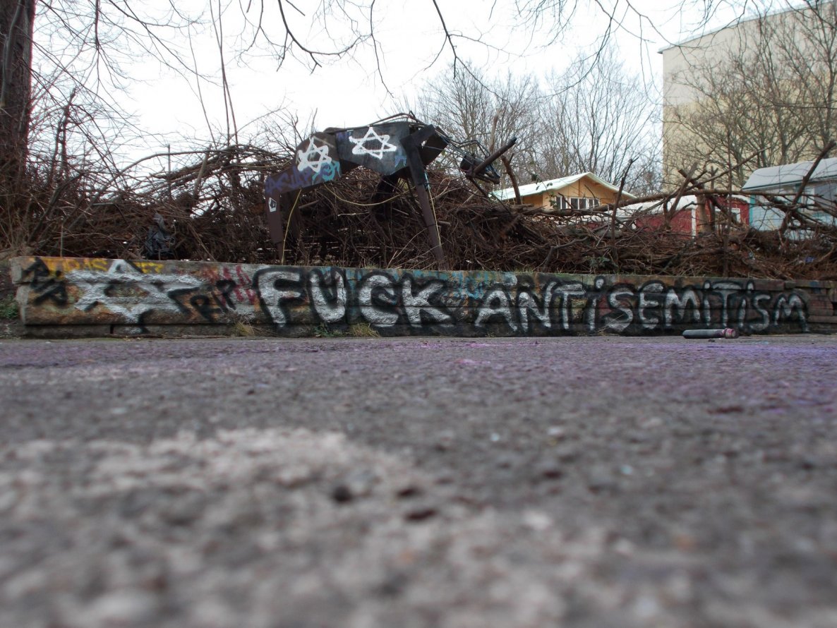 Graffiti Wall in Berlin - Photo by Schmierfink030 - fuck, antisemitism