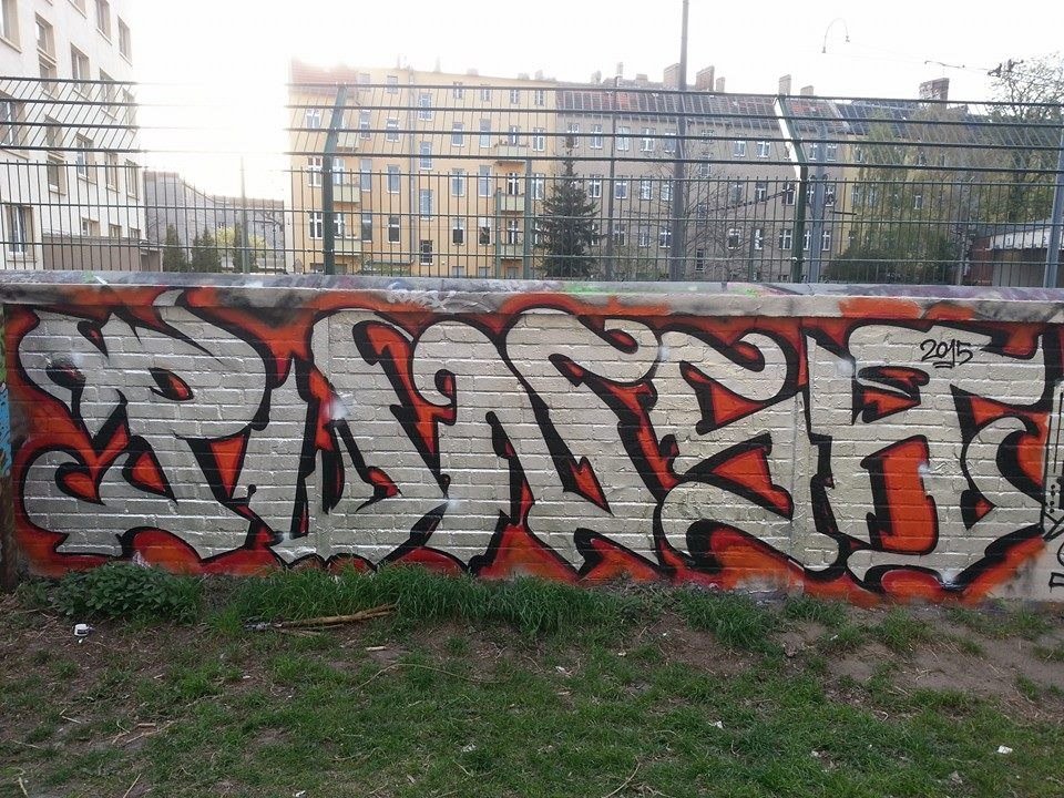 Graffiti Wall in Berlin - Photo by Schmierfink030 - punsh