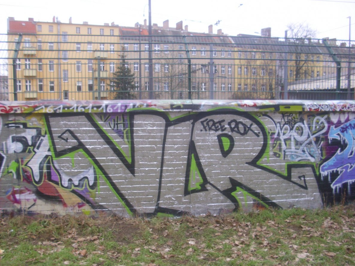 Graffiti Wall - Photo by Schmierfink030 - vlr