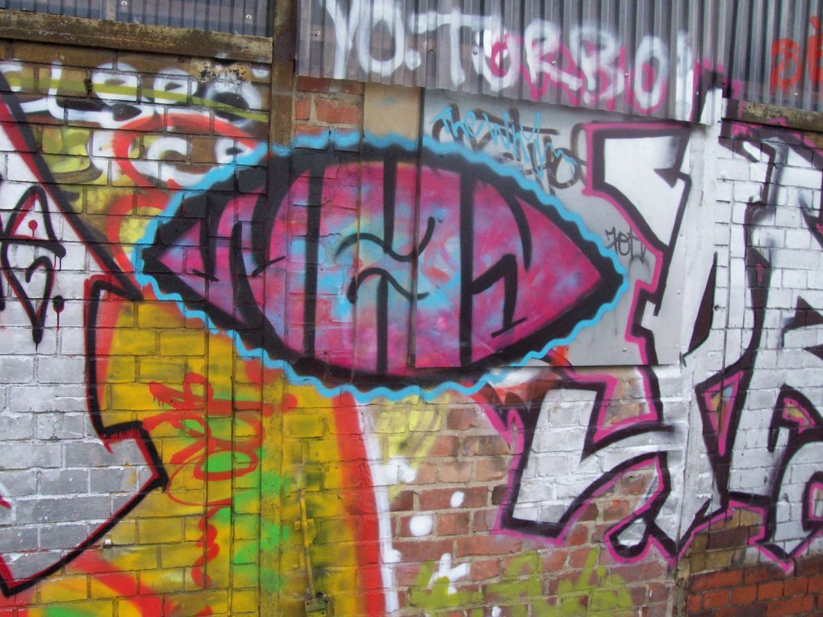 Graffiti Wall - Photo by Schmierfink030 - why