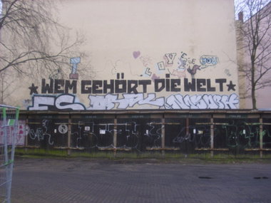 Graffiti Wall - Photo by Schmierfink030 - wem, gehört, die