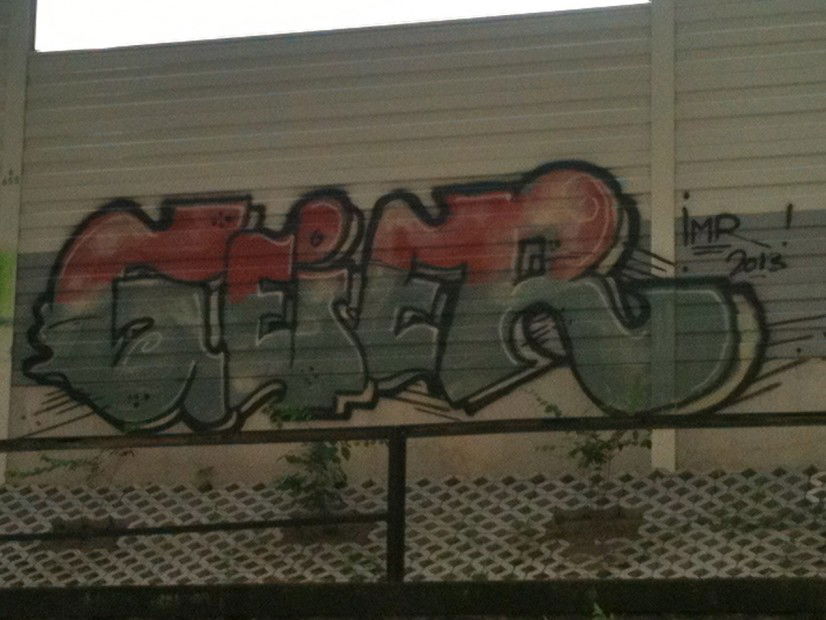 Graffiti Bombing in Köln - Photo by Schokofliege - GEIER