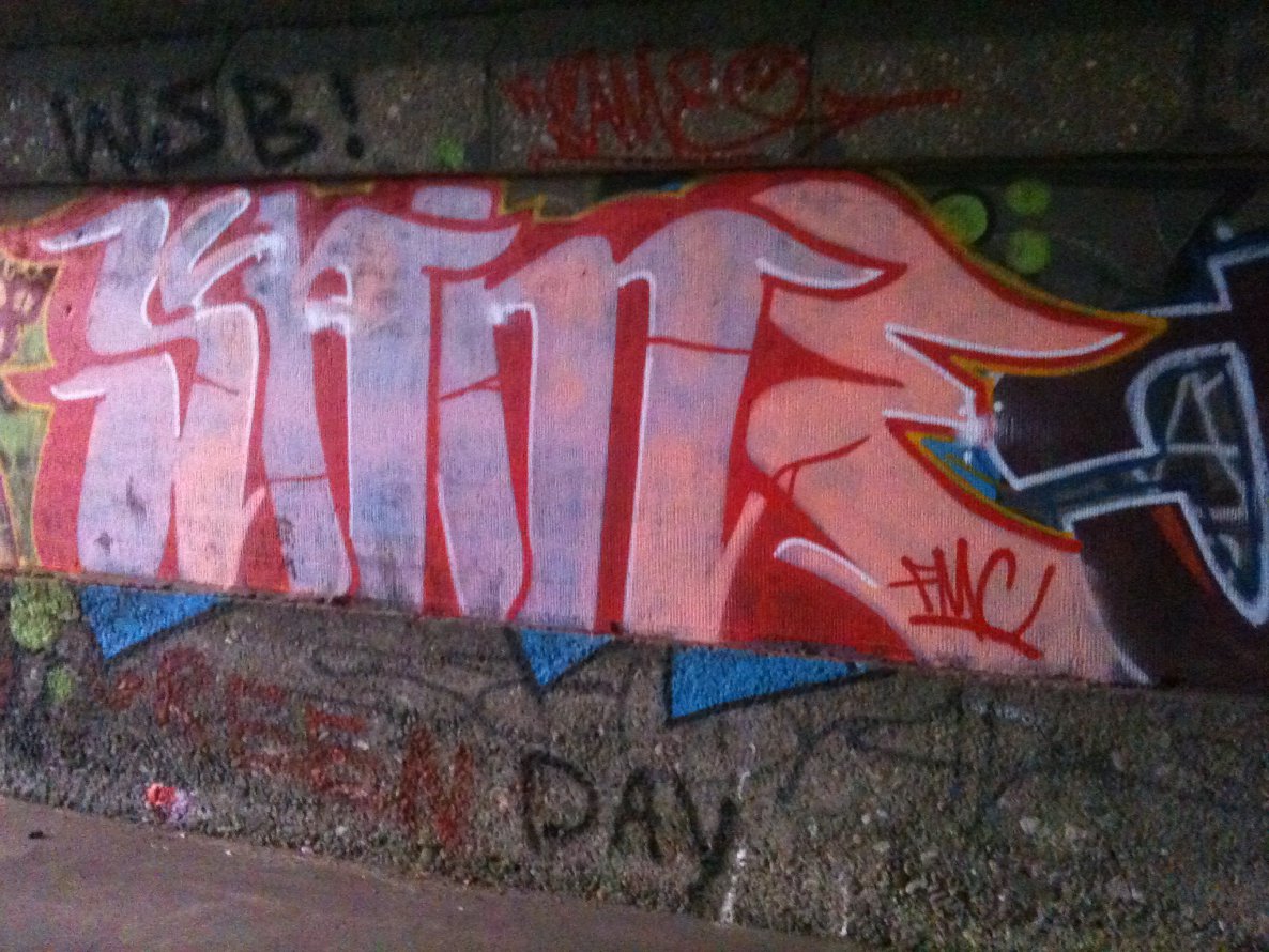 Graffiti Bombing - Photo by Schokofliege - SAME, FMC
