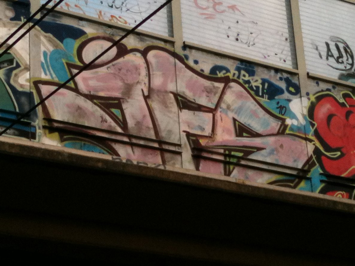 Graffiti Bombing - Photo by Schokofliege - JFS