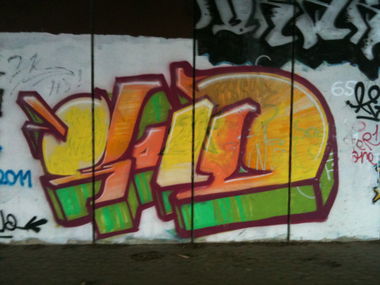 Graffiti Bombing - Photo by Schokofliege - GOLD