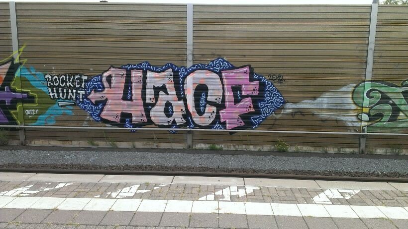 Graffiti Bombing in Bonn - Photo by SchwarzerKater - HA, CF, Crew (2012)