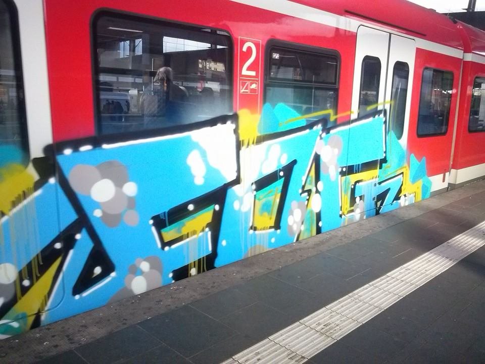 Graffiti Train in Dusseldorf - Photo by SchwarzerKater - Fog, Art, Work (2013)