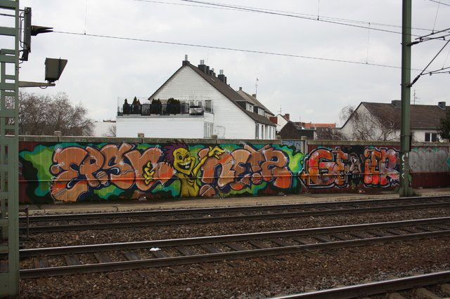 Graffiti Bombing in Köln - Photo by SchwarzerKater - Netz, Epsc, Crew