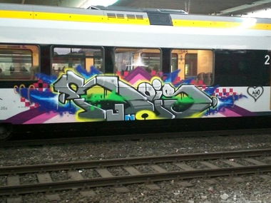 Graffiti Train in Dusseldorf - Photo by SchwarzerKater - Rois, Train, Panel