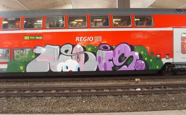 Graffiti Train in Dusseldorf - Photo by SchwarzerKater - Moses, International, Top