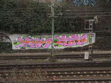 Graffiti Wall in Dusseldorf - Photo by SchwarzerKater - Vins, Pens, Wall