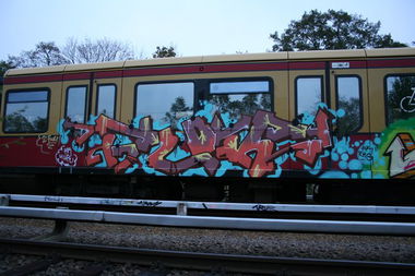 Graffiti Train in Berlin - Photo by SchwarzerKater - Glok, Train, Panel