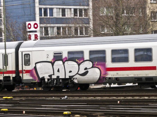 Graffiti Train - Photo by SchwarzerKater - Taps, Train, Panel
