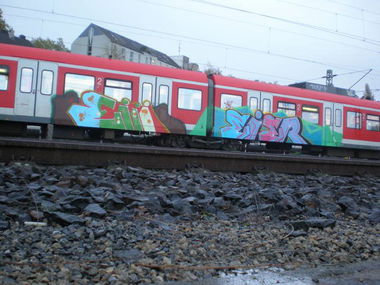 Graffiti Train - Photo by SchwarzerKater - Ei, Eier, Crew.Train