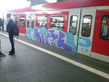 Graffiti Train in Dusseldorf - Photo by SchwarzerKater - Buzr, Train, Panel (2014)