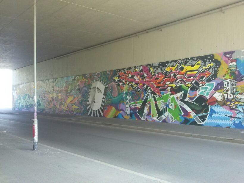 Graffiti Wall in Dusseldorf - Photo by SchwarzerKater - Angus, Mauz, Fume