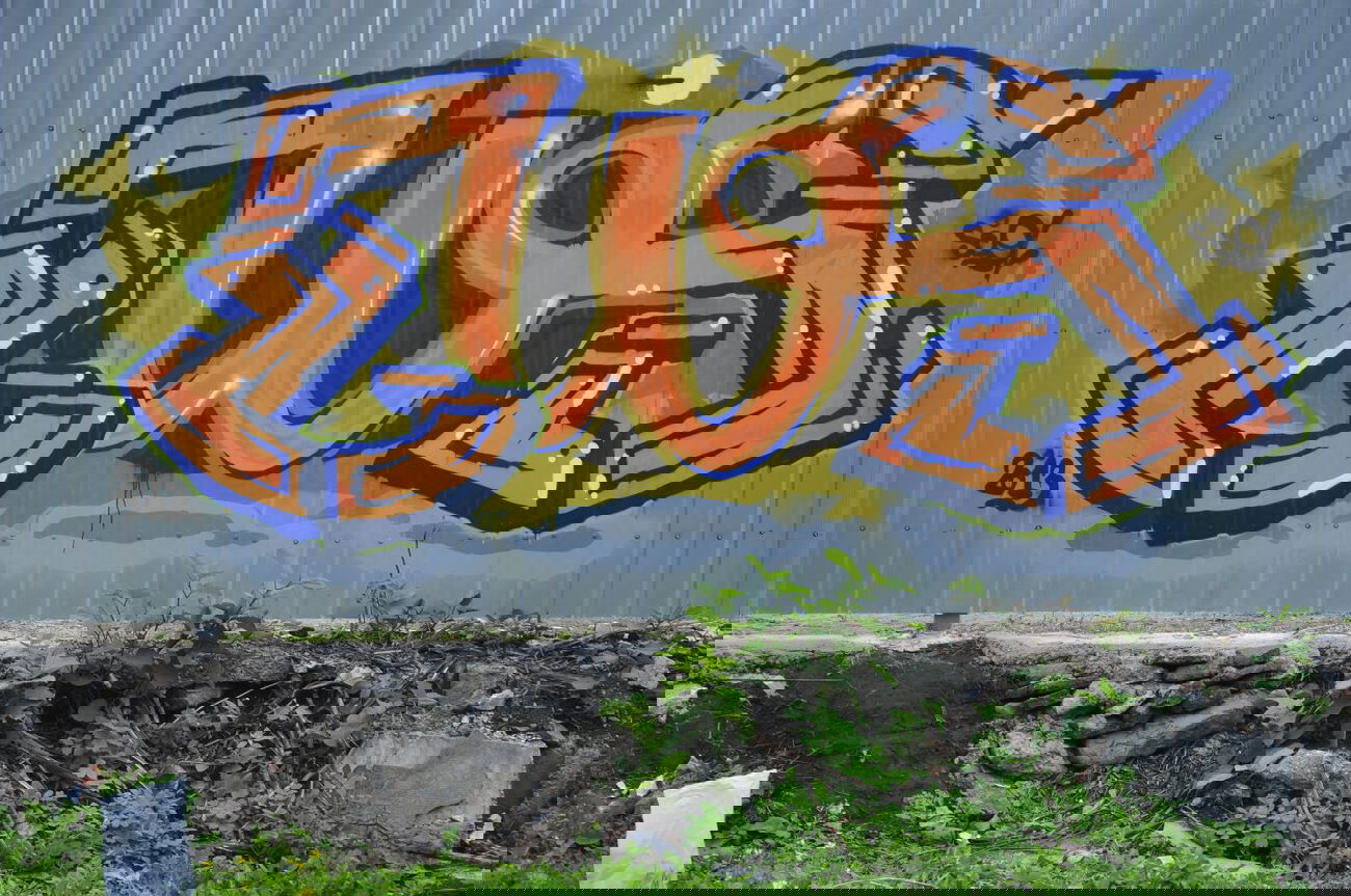 Graffiti Wall - Photo by Scol (2013)