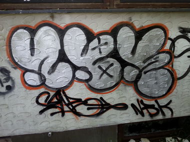 Graffiti Bombing - Photo by SeanZone - Nbk (2016)