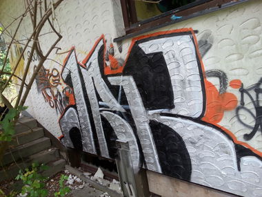 Graffiti Bombing - Photo by SeanZone - Nbk (2016)