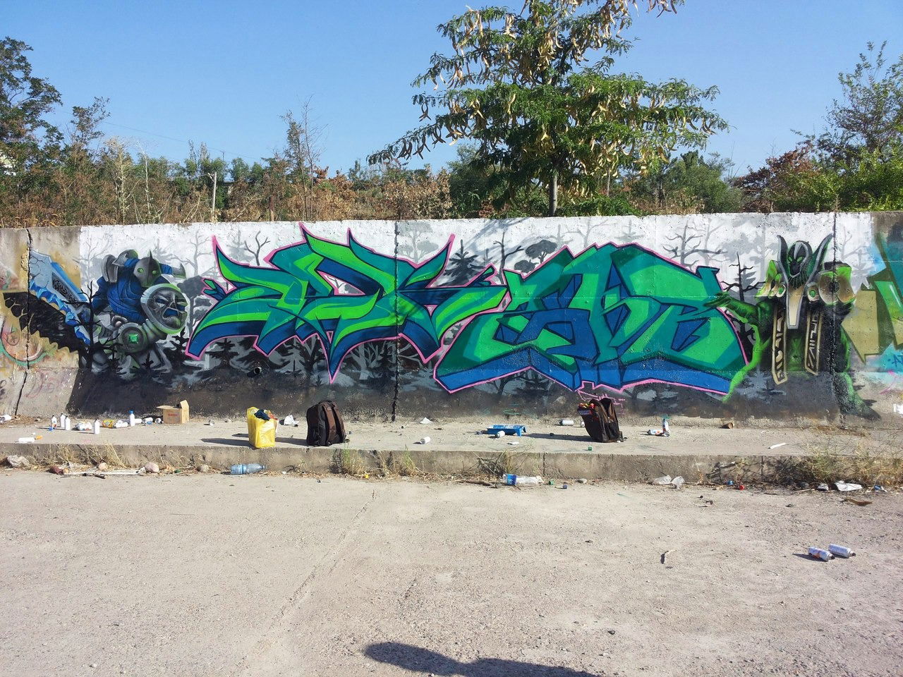 Graffiti Wall - Photo by Sear - seardhc (2015)