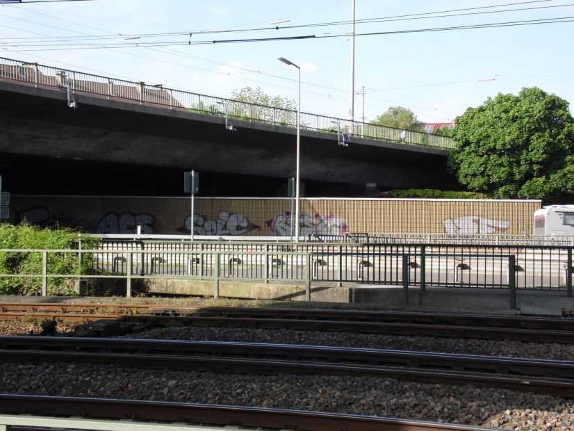 Graffiti Bombing - Photo by Searcher - acs, solc, isf (2012)