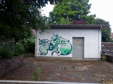 Graffiti Bombing - Photo by Searcher - nois, slk, karlsruhe (2012)