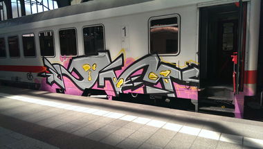 Graffiti Train in Karlsruhe - Photo by Searcher (2014)