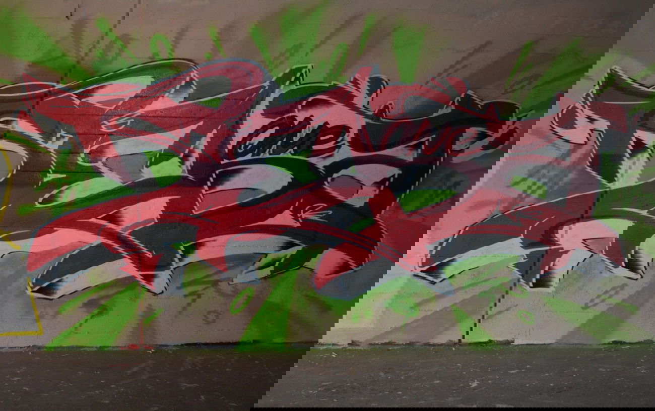 Graffiti Wall - Photo by Seba_TRB - Seba, TRB, 71 (2013)