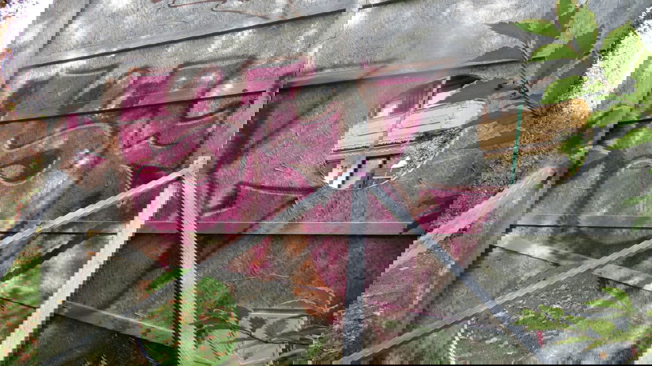 Graffiti Bombing in Teisendorf - Photo by SehrOnline (2013)