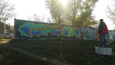 Graffiti Wall - Photo by Seks - line, trainline, seks (2013)