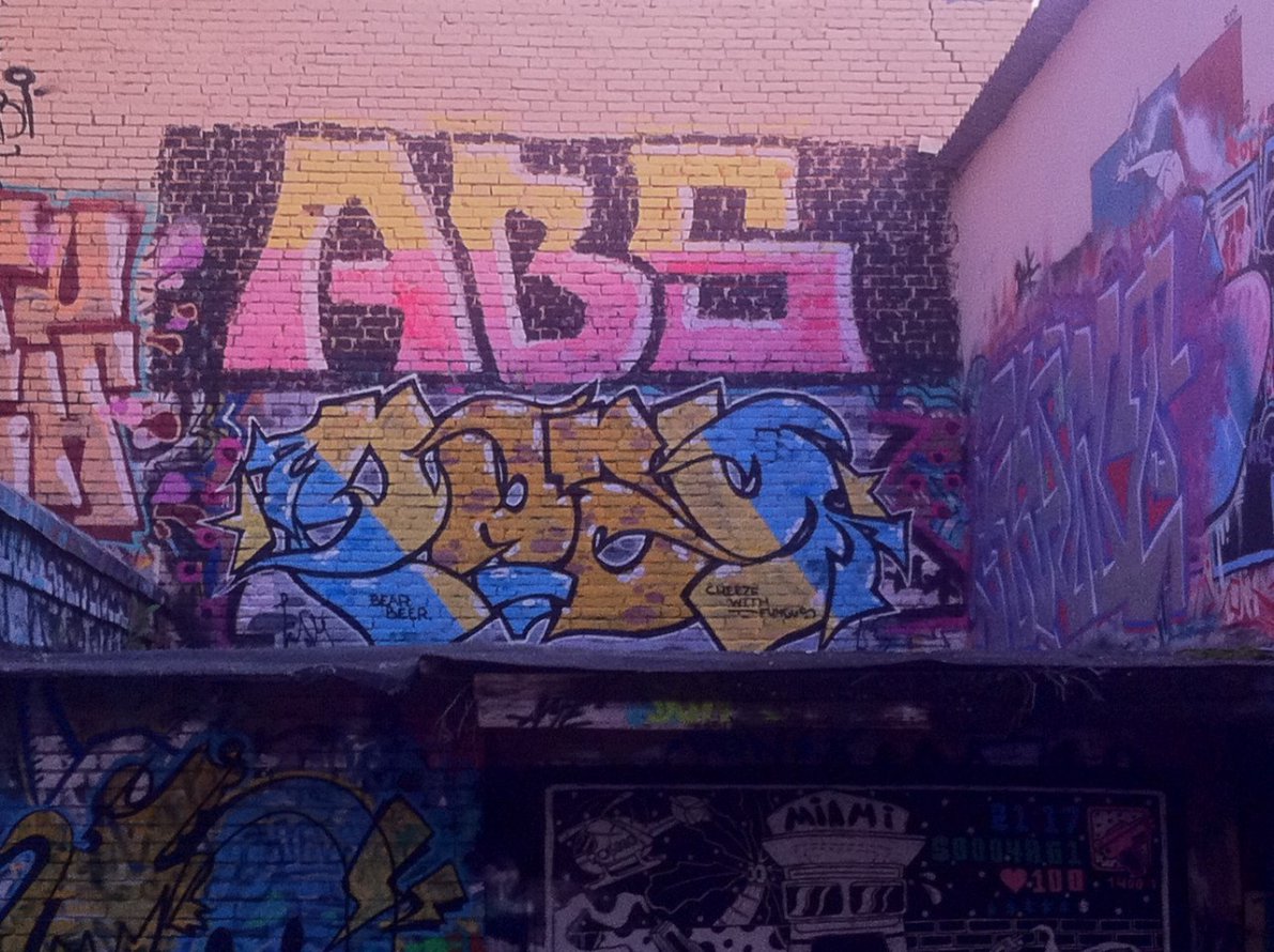 Graffiti Wall - Photo by Seks - endy, endi (2014)