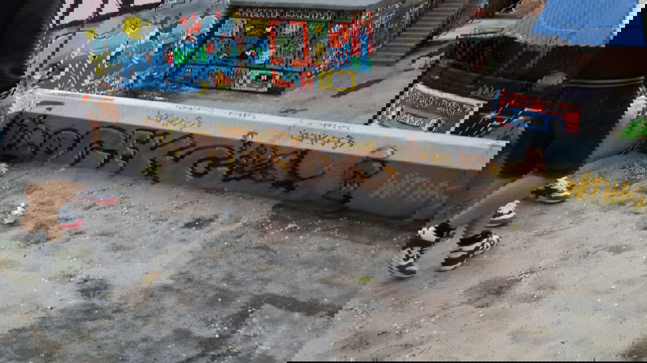 Graffiti Wall - Photo by Seks - ????, seks, endi (2014)