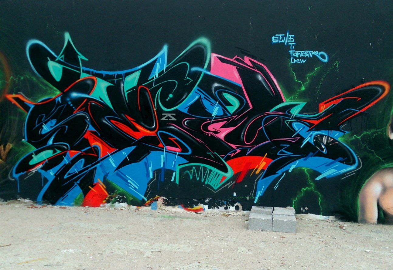 Graffiti Wall - Photo by SemeTFC - Seme, tfc, ZetEs (2014)