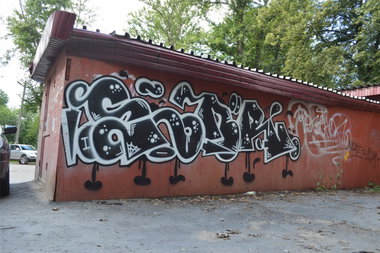 Graffiti Wall - Photo by Sencher - Sencher (2013)