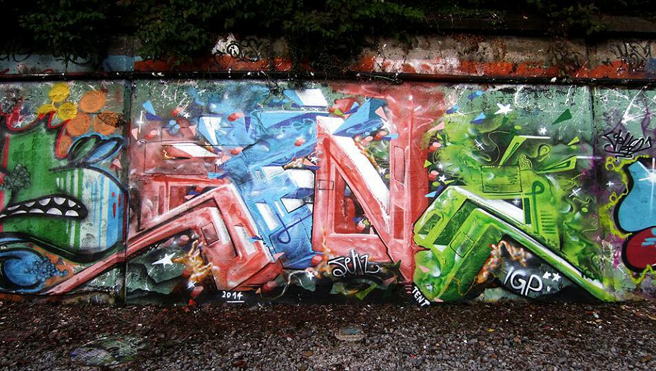 Graffiti Wall - Photo by Senz1