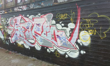 Graffiti Wall - Photo by Sercan