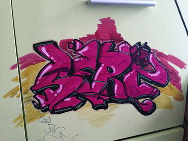 Graffiti Sketch - Photo by Sert (2014)
