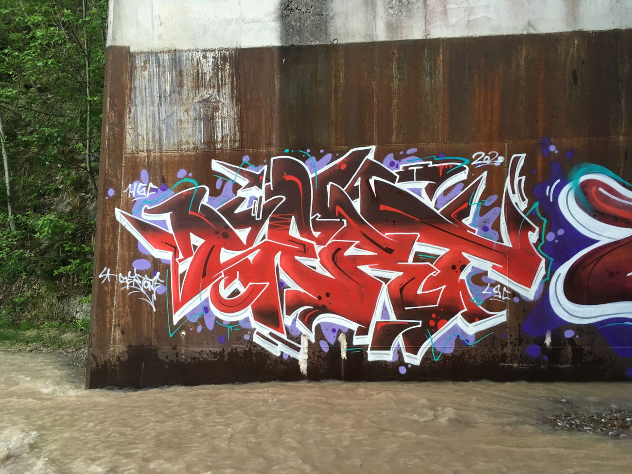 Graffiti Wall - Photo by Sert - nature (2020)