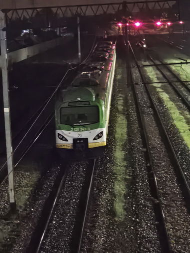 Graffiti Train - Photo by Sfer306