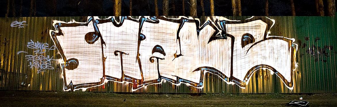 Graffiti Bombing - Photo by Shakeee_