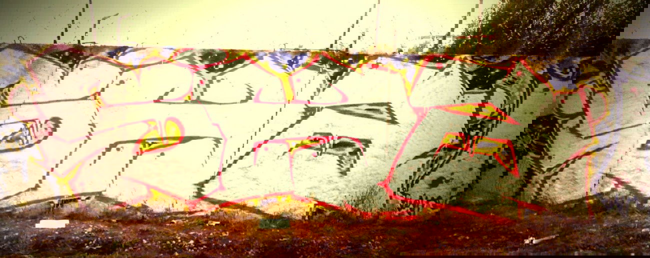 Graffiti Wall - Photo by Shakeee_