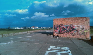 Graffiti Wall - Photo by Shene - Roof, Shene, Nature (2012)