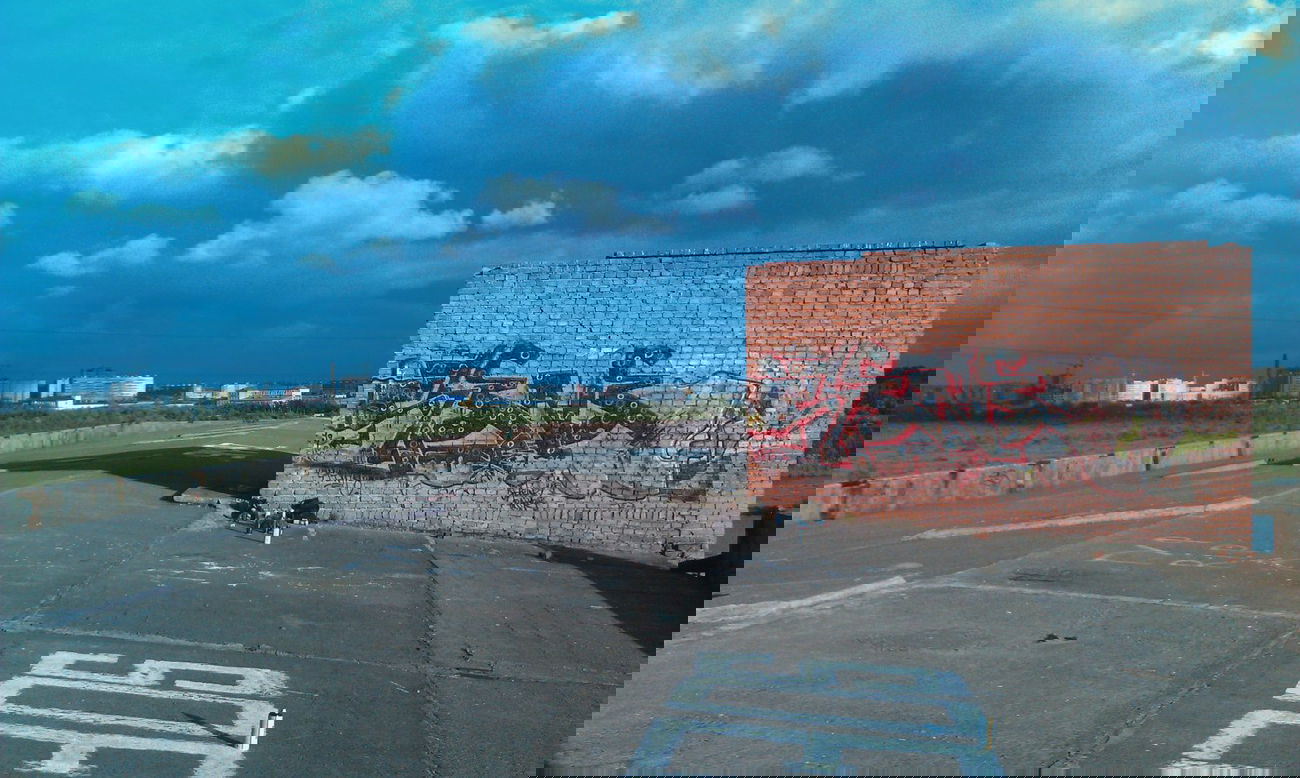 Graffiti Wall - Photo by Shene - Roof, Shene, Nature (2012)